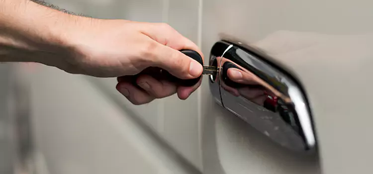 Why Choose Our Auto Locksmith Team in West Babylon, NY?