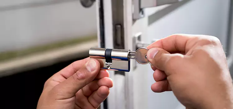 Emergency Locksmith for House West Babylon